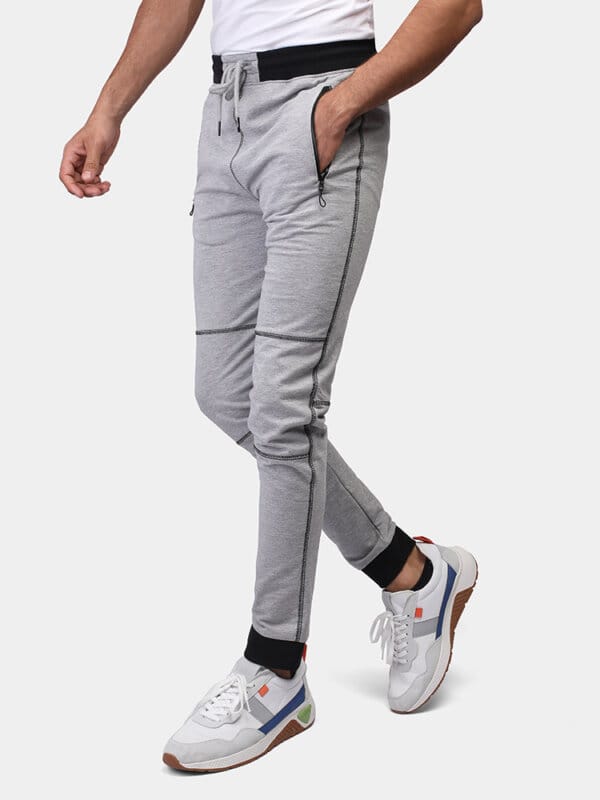 Coup - Solid Jog Pants with Pockets and Drawstring Closure
