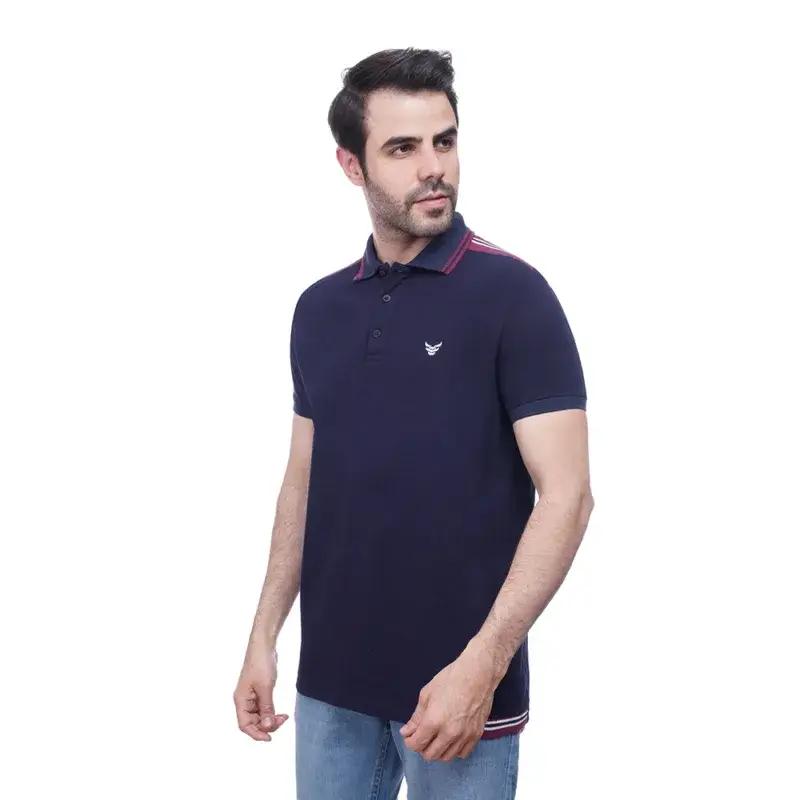قميص بولو بقصة سليم فيت مع شعار
