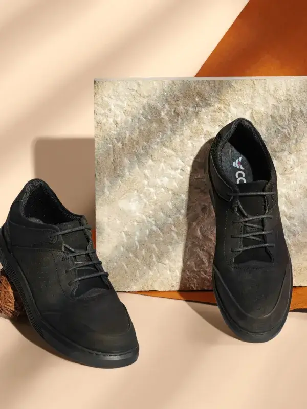 Coup - Essential Casual Shoes for men