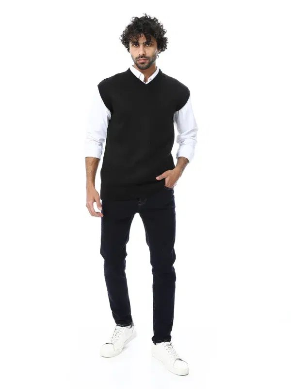 Coup Collection -  Pullover V-Neck Basic Sweater