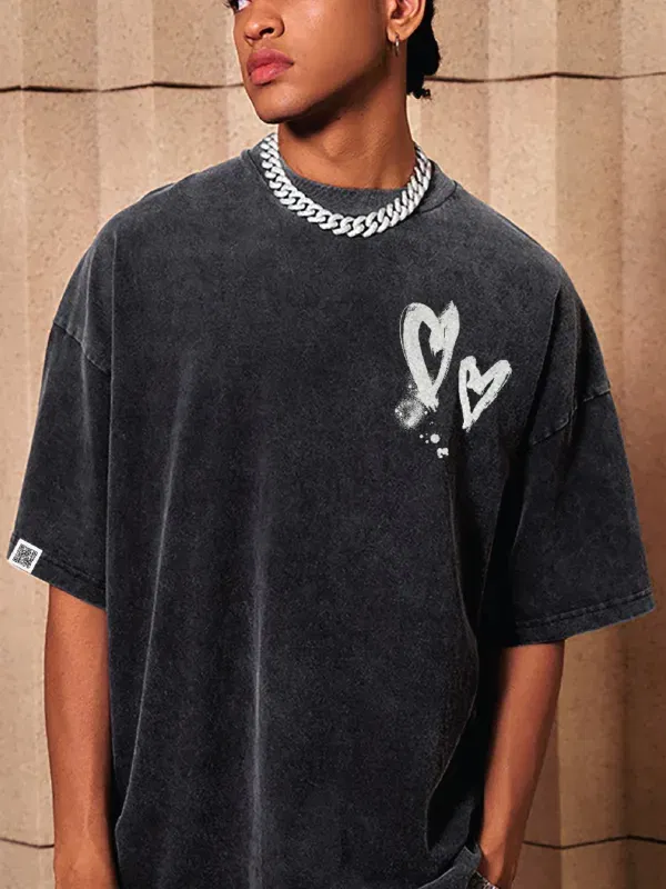 Coup - Oversized T-Shirt with Painted Hearts